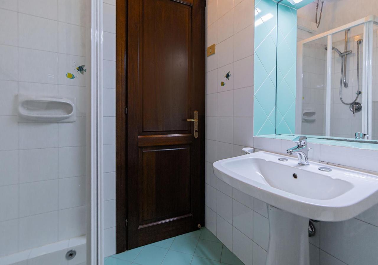 Murphy Holiday Home - Residenza Italia La Maddalena  Luaran gambar